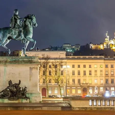 Joli Chaleureux Proche Bellecour * Lyon